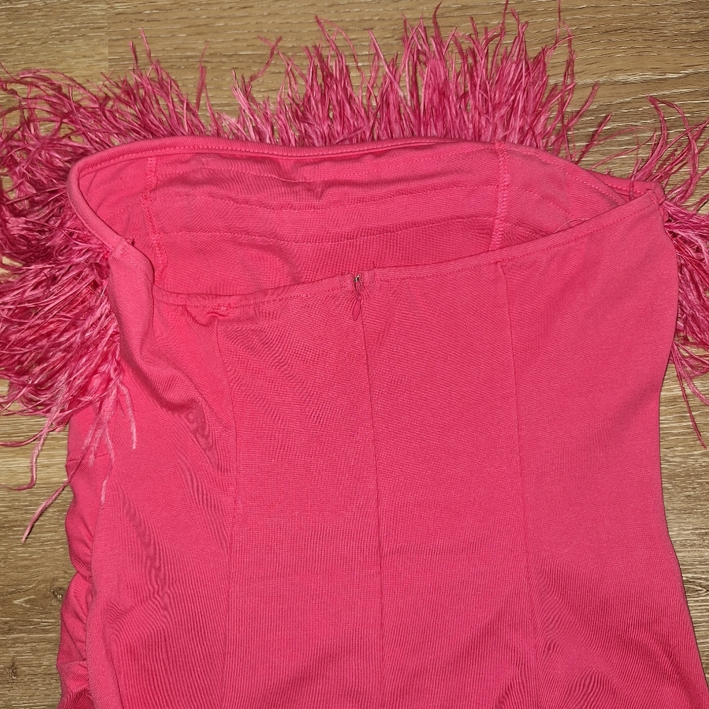 NWT Women’s Blue B Bodycon Feather Accent Mini Strapless Dress Pink Medium - Picture 5 of 11